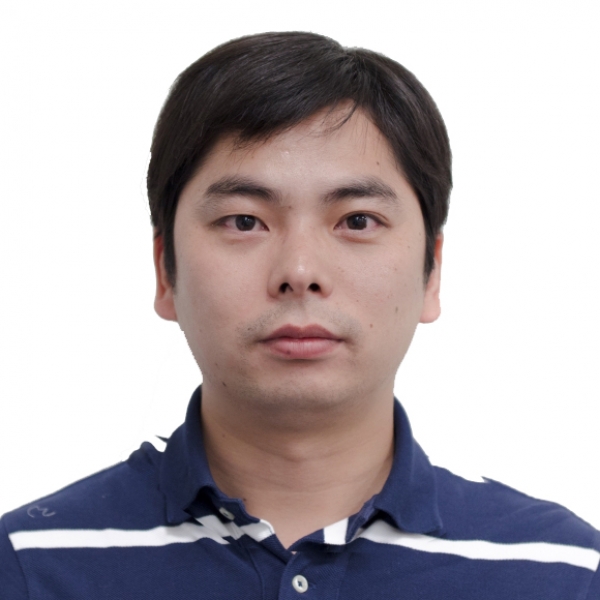 A professional headshot of Tulane faculty member, Zhengming Ding